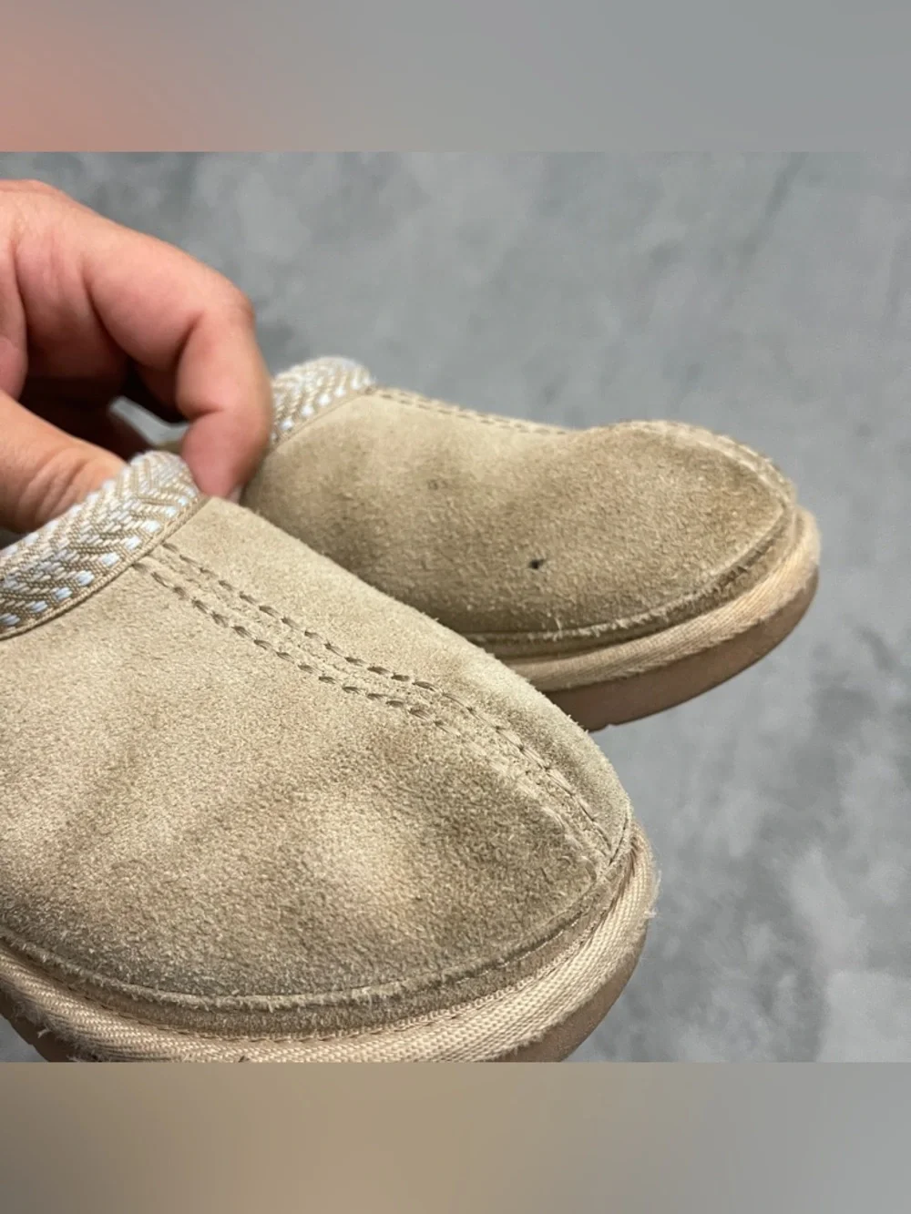 Koolaburra by UGG 1159670K Sand BURREE SLIPPERS Faux Fur Lining Size 1